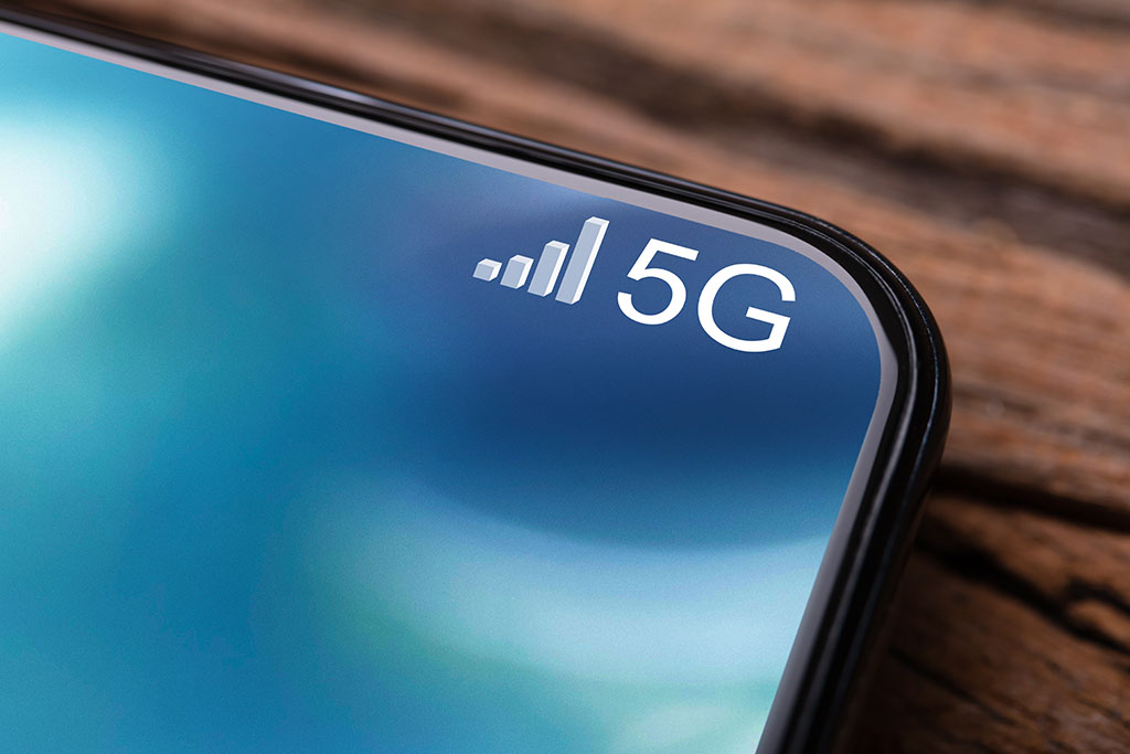 does iphone 8 support 5g wifi